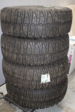 Set of 4 Interco TRXUS STS Truck Tires 33 X 13.5 - 16LT