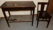 Antique Rectangle Table with Vanity Style Chair