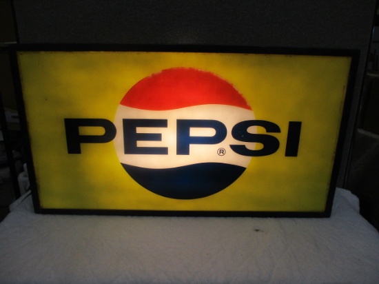 LIGHTED PEPSI SIGN