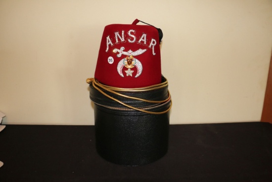 "SHRINERS " FEZ WITH HARD STORAGE CASE