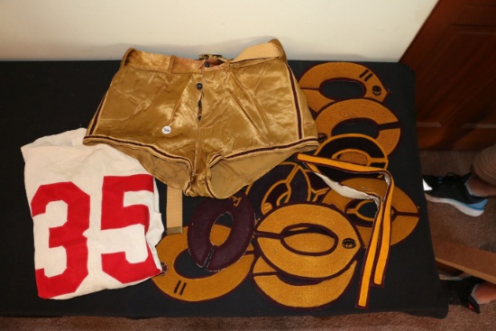 GROUP OF VINTAGE SPORTS CLOTHES & VARSITY LETTERS