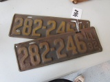 Pair 1932 IL plates