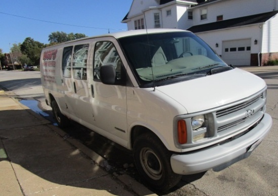 2000 Chevrolet 2500 Cargo Van