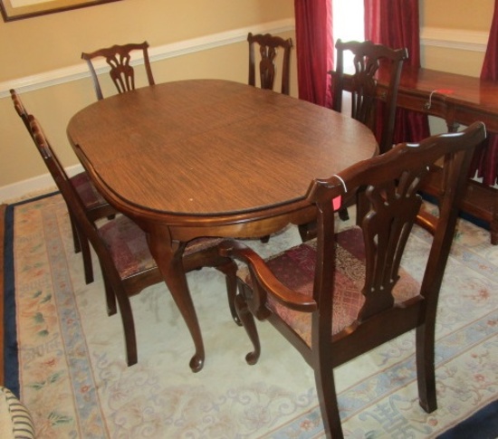 DINING ROOM TABLE, 6 CHAIRS, 2 LEAVES, AND PADS