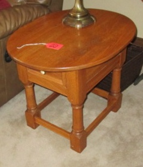 PAIR OF PENNSYLVANIA HOUSE END TABLES ONLY