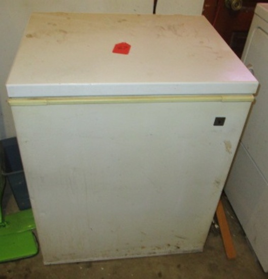 SMALL KENMORE CHEST FREEZER