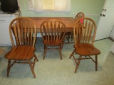 HARVEST STYLE TABLE WITH 4 CHAIRS