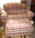 LOVE SEAT / HIDE A BED AND MATCHING OTTOMAN MATCHES LOT # 38