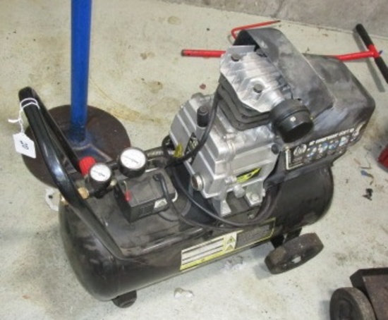 SMALL AIR COMPRESSOR, CONDITION UNKNOWN