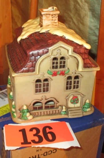 CHRISTMAS VILLAGE ONLINE ONLY ESTATE AUCTION