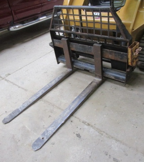 QUICK ATTACH FORKS AND CARRIAGE, FITS LOT NUMBER 6