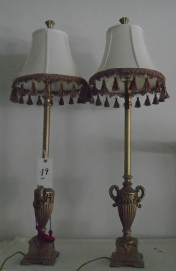 PAIR OF LAMPS