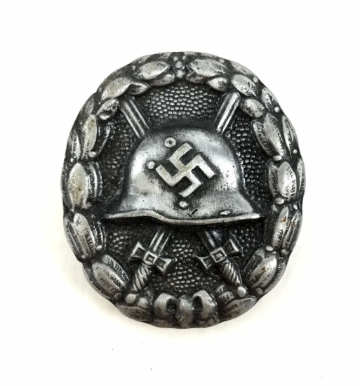 Ww2 German Wound Badge Helmet/crossed Swords