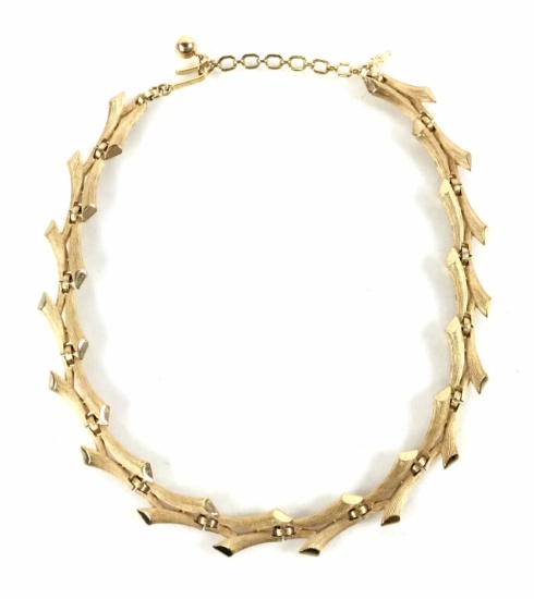 Vintage Trifari Gold-tone Fashion Necklace