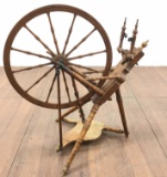 Antique Oakwood Spinning Wheel