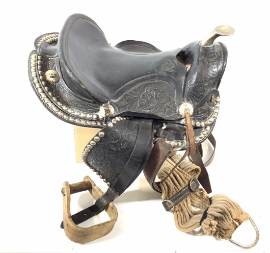 Western Style Tooled Leather Horse Saddle