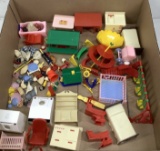 Vintage Renwal Plastic Doll House Furniture