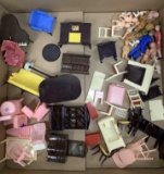 Vintage Renwal Figures & Doll House Furniture