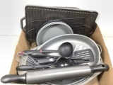 Kitchen Oven Pans, Utensils & Baking Tins
