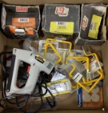 Stanley Sharp Shooter, Staples, Nails
