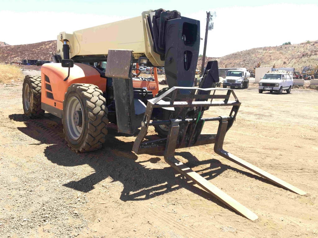 Photo of a 2014 JLG 10-55A