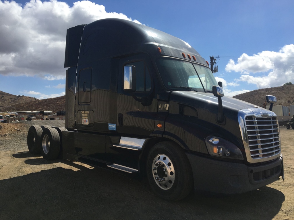 Photo of a 2016 Freightliner CASCADIA