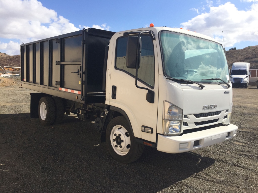 Photo of a 2015 Isuzu NPR