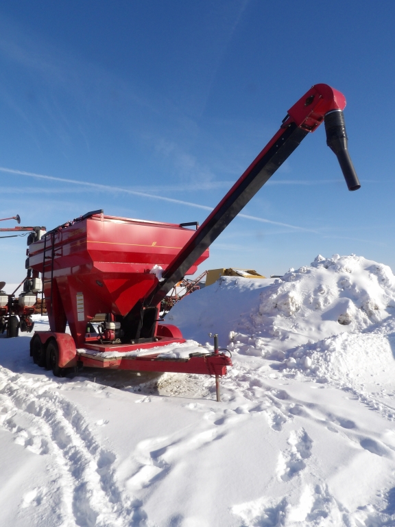 Friesen 240 Seed Tender