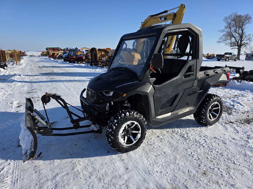Cub Cadet Challenger 550 UTV