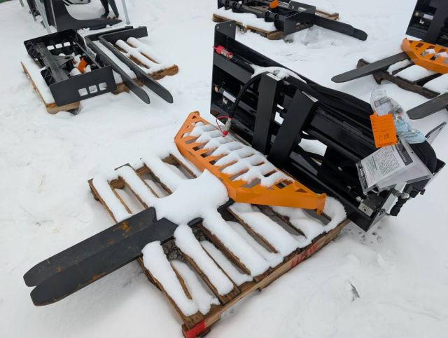 Wolverine Quick Attach Hydro. Adjust Forks