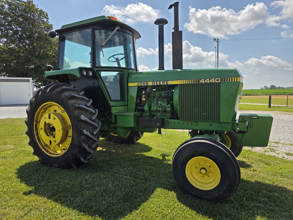 1981 John Deere 4440