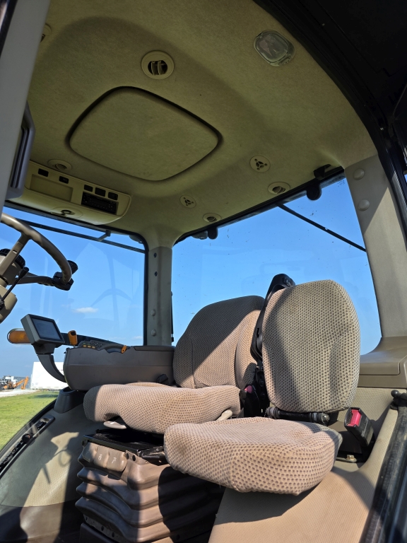 2011 John Deere 7230R