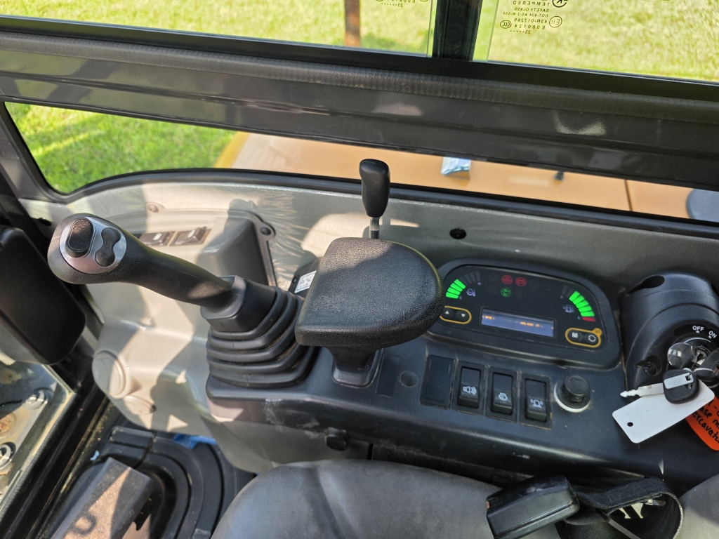 2024 Case CX370C