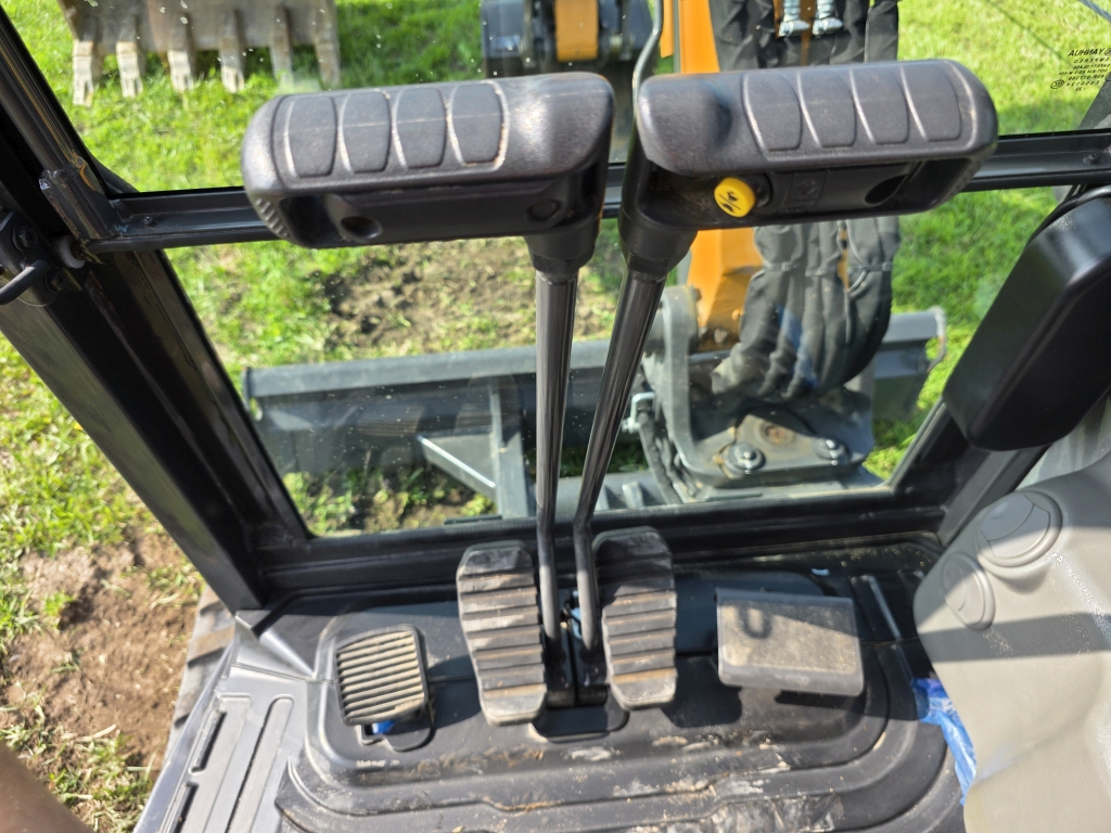 2024 Case CX370C