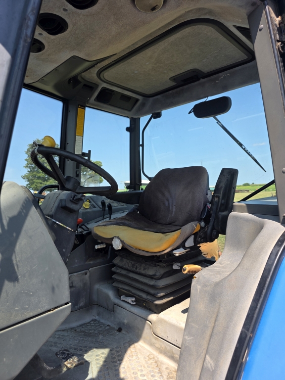 New Holland 7740