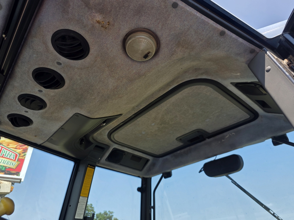 New Holland 7740