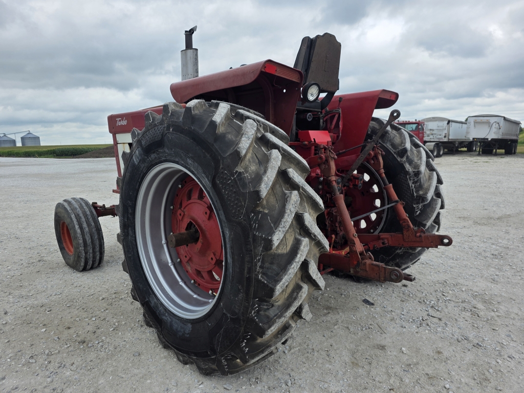 International 1466