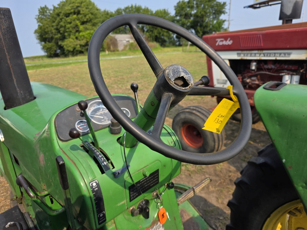 John Deere 3010