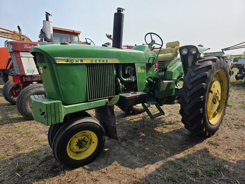Photo of a  John Deere 3010