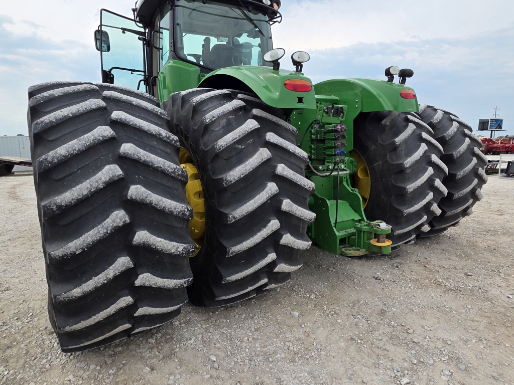2012 John Deere 9560R