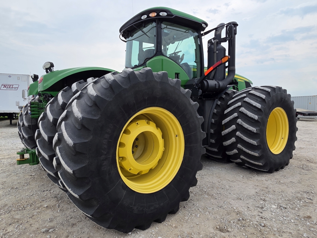 2012 John Deere 9560R