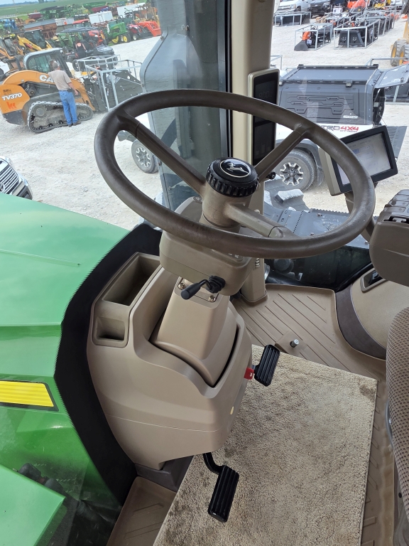 2012 John Deere 9560R