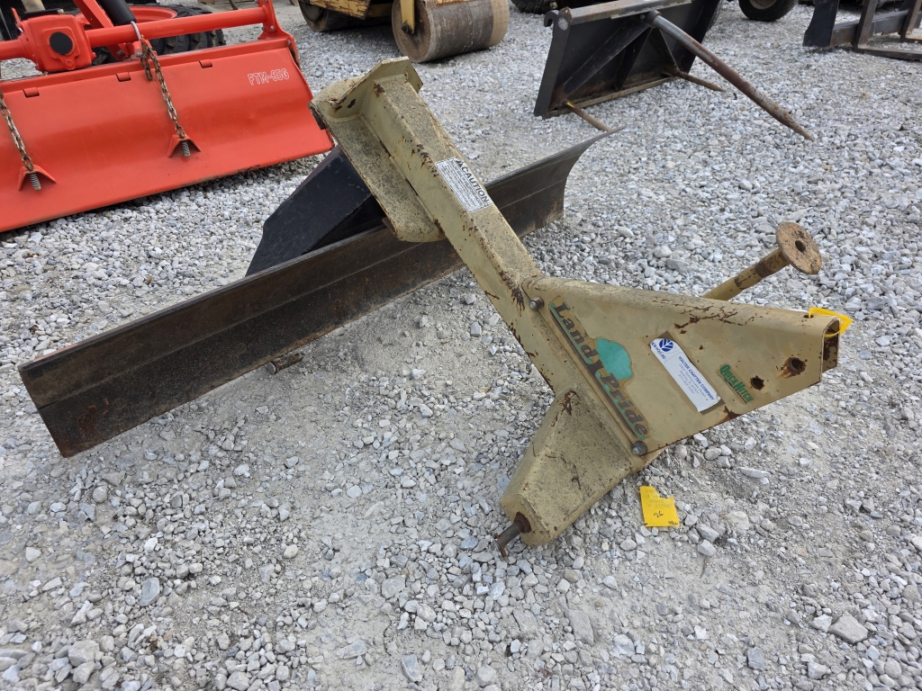 Land Pride RB-2572 Three-Point Blade