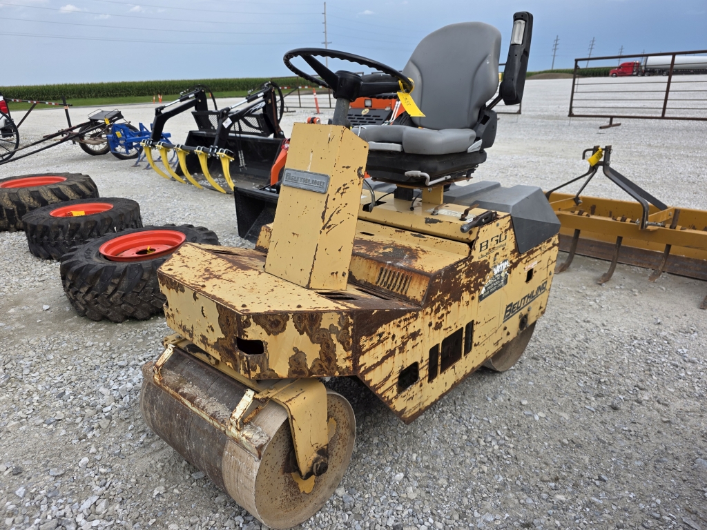 Beuthling Ride-On Roller Packer
