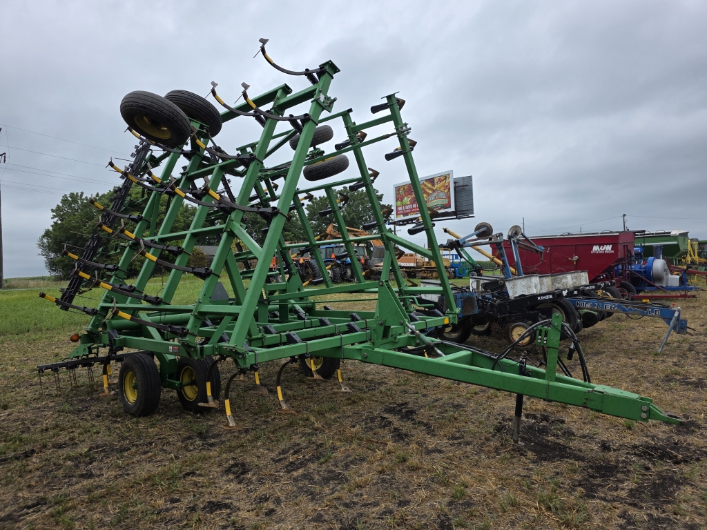 Photo of a  John Deere 980