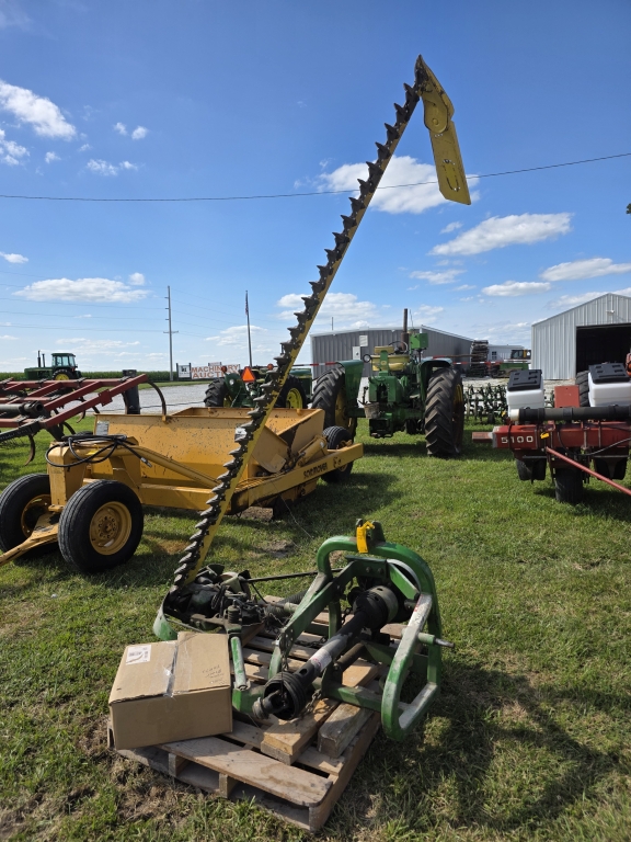 John Deere 350 Sickle Bar Mower