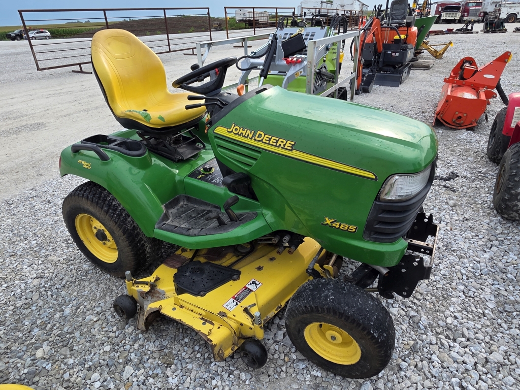 John Deere X485