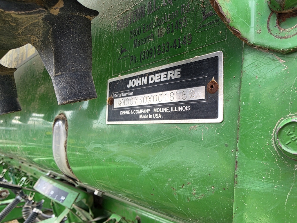 John Deere 750