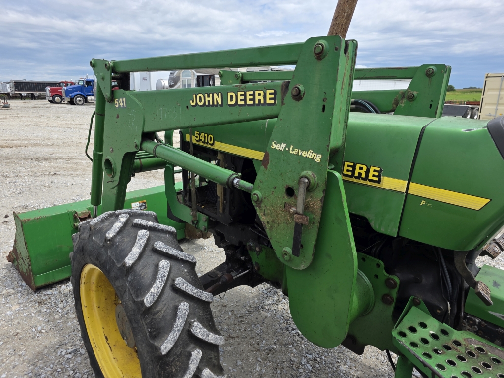 John Deere 5410