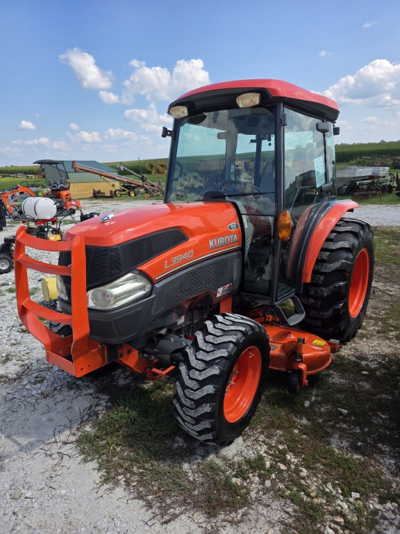 Photo of a  Kubota L3940